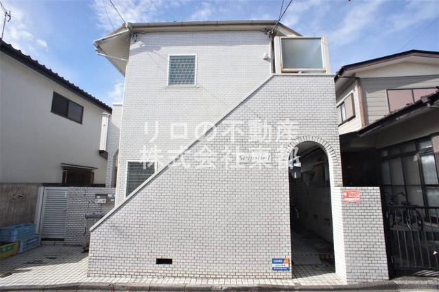 建物外観　閑静な住宅地でゆったりライフスタイルを満喫してください♪