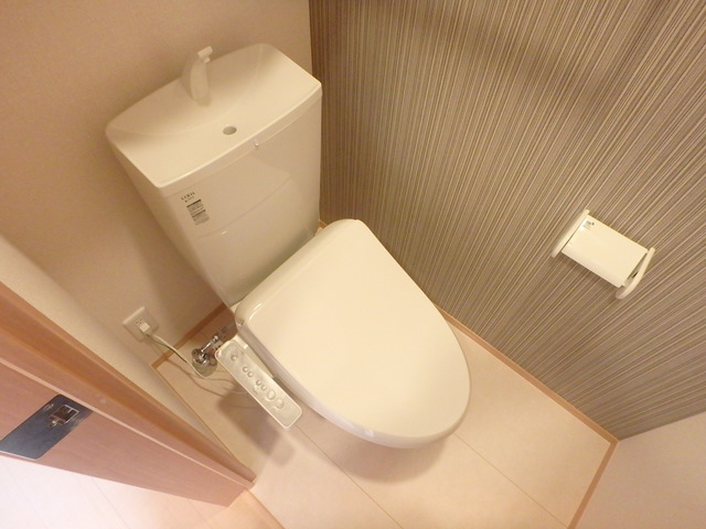トイレ　同施工会社参考写真
