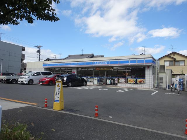 コンビニ　ローソン（コンビニ）まで500m
