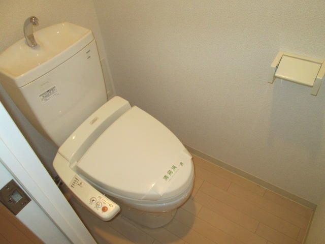 アレクシード晩翠通のトイレ写真