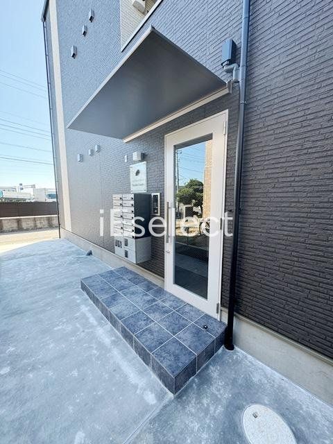 エントランス　お部屋へはこちらから