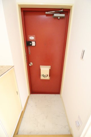 玄関　La Maison Du 駒込201　北区中里2