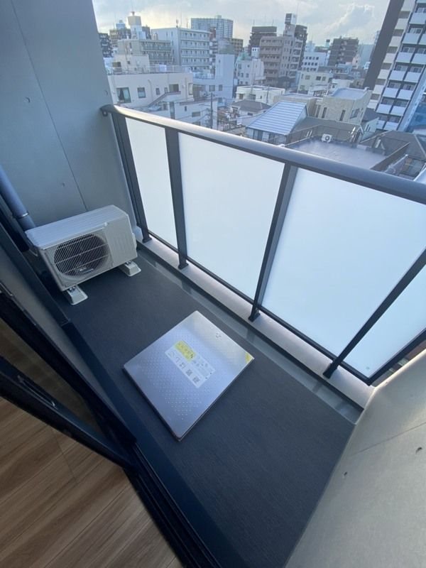 バルコニー　同物件別部屋写真