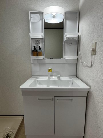 洗面設備　750タイプの大型洗面台を設置。身支度もゆったりできます！