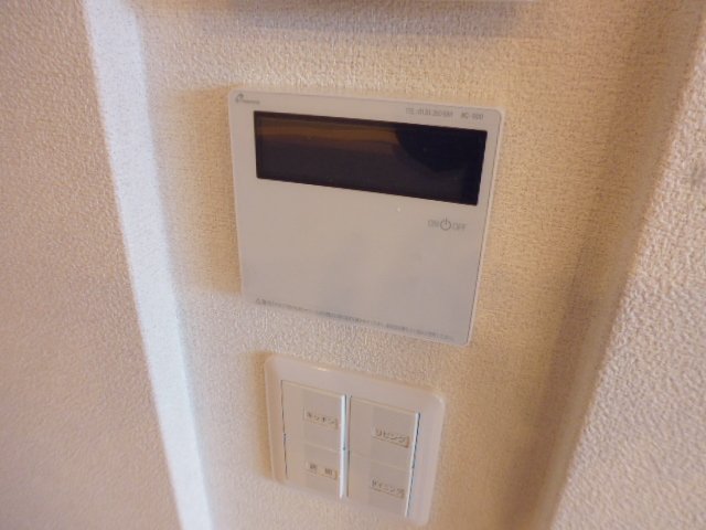 その他設備　給湯リモコン