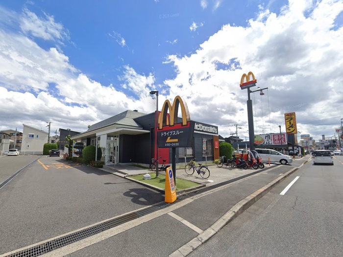 飲食店　マクドナルド（飲食店）まで1300m