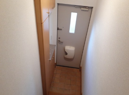 玄関　※同仕様施工