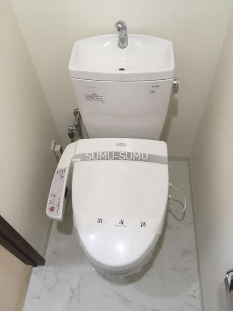 日神デュオステージ三ツ沢公園のトイレ写真