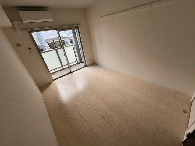 グレイスフル到津の居間写真