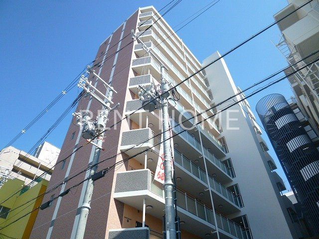 建物外観　鉄筋コンクリート造の１１階建てマンションです。