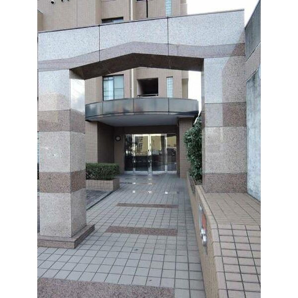 名鉄名古屋本線 本笠寺駅 徒歩8分 9階建 築32年の外観写真