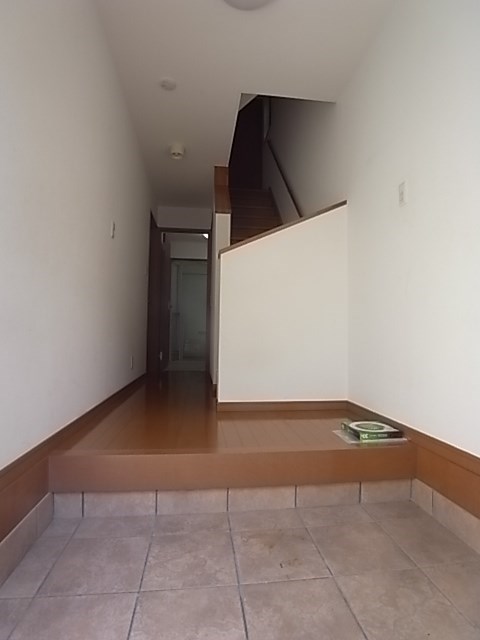 雲井通3丁目戸建の玄関写真