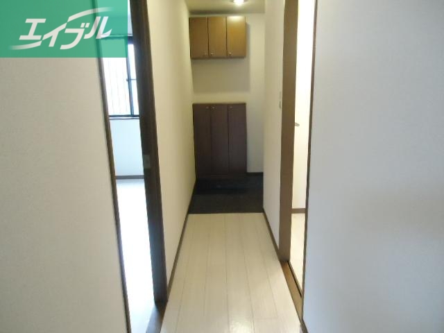 玄関　廊下