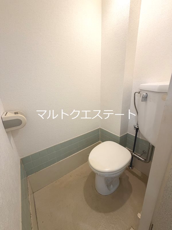 MAMビル B棟のトイレ写真