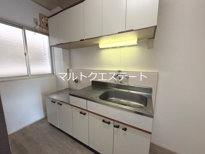 MAMビル B棟のキッチン写真