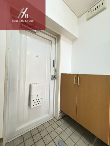 玄関　収納もある玄関です