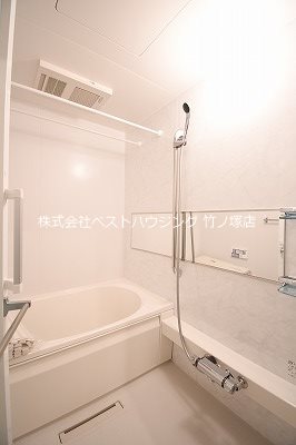 バス・シャワールーム　浴室