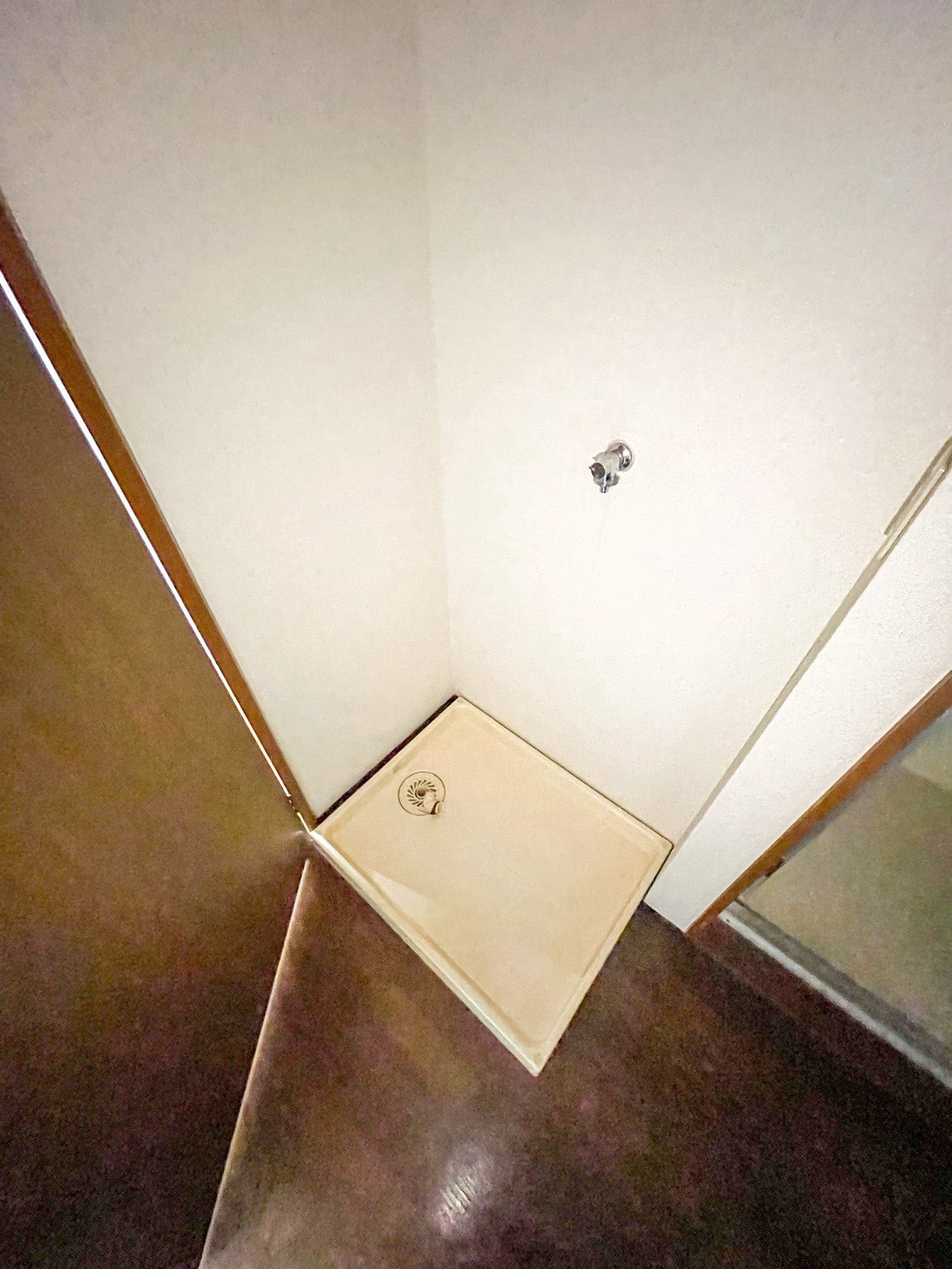 ＪＲ横須賀線 新川崎駅 徒歩22分 3階建 築33年の内装写真