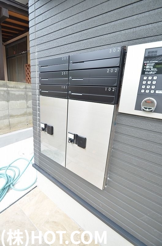 地下鉄七隈線 野芥駅 徒歩3分 3階建 築8年の外観写真