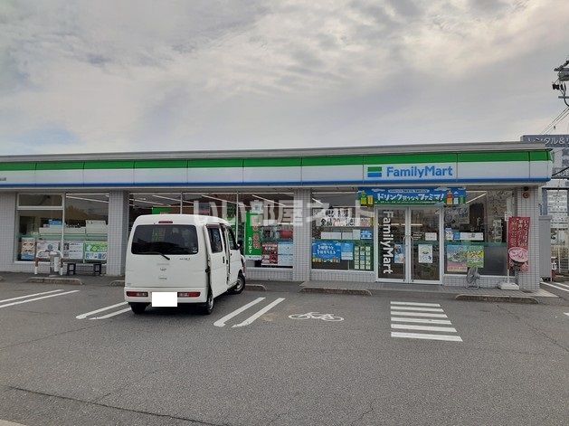 コンビニ　ファミリーマート 長船船山店（コンビニ）まで2324m