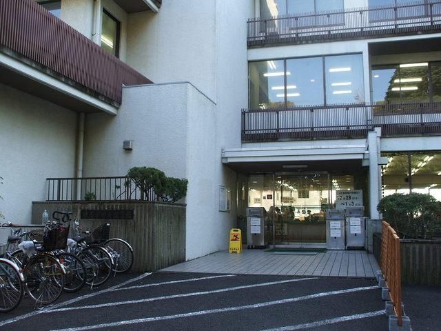図書館　★★鎌倉図書館（図書館）まで72m