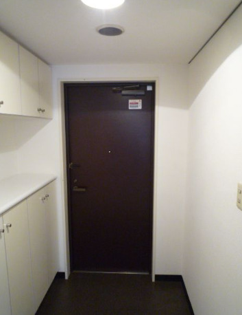 フルール田町の玄関写真