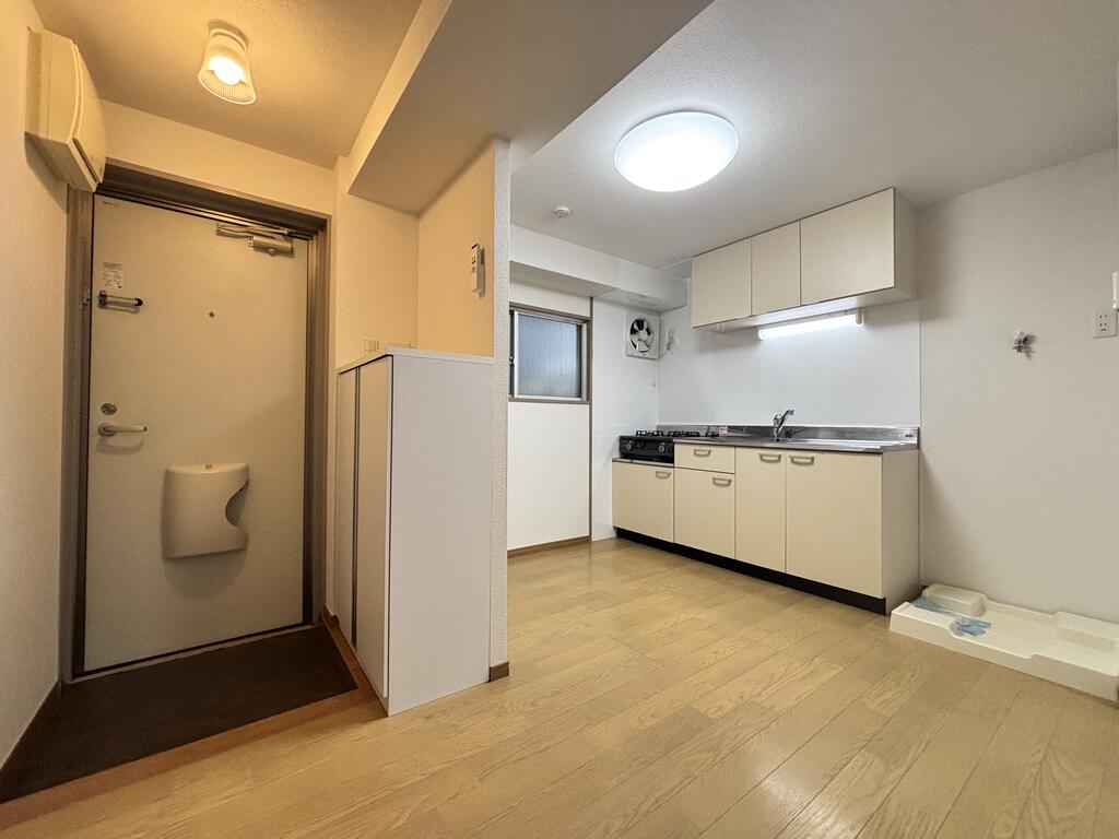本町サニーマンションの居間写真