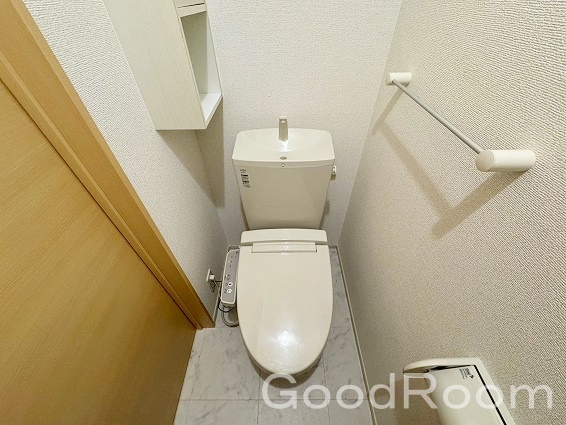 ＪＲ高徳線 吉成駅 徒歩51分 2階建 築13年のトイレ写真