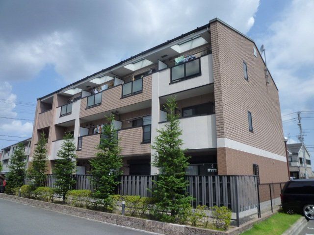 建物外観　シャルム山本