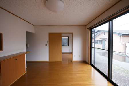 サンビレッジIの居間写真