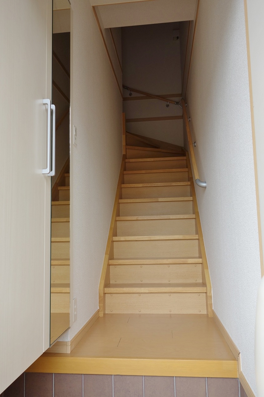 玄関　全身鏡付のトールタイプのシューズボックス♪（同仕様画像）