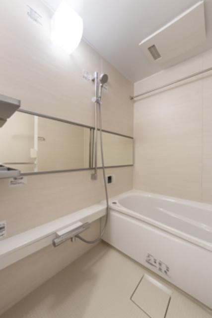 バス・シャワールーム　※写真は同タイプ住戸です。