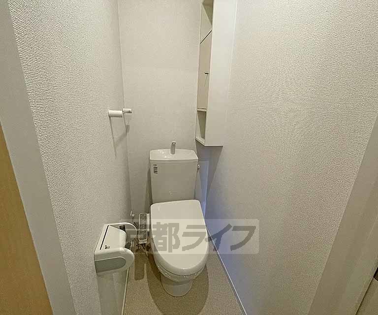 ＪＲ山陰本線 八木駅 徒歩11分 2階建 築10年のトイレ写真