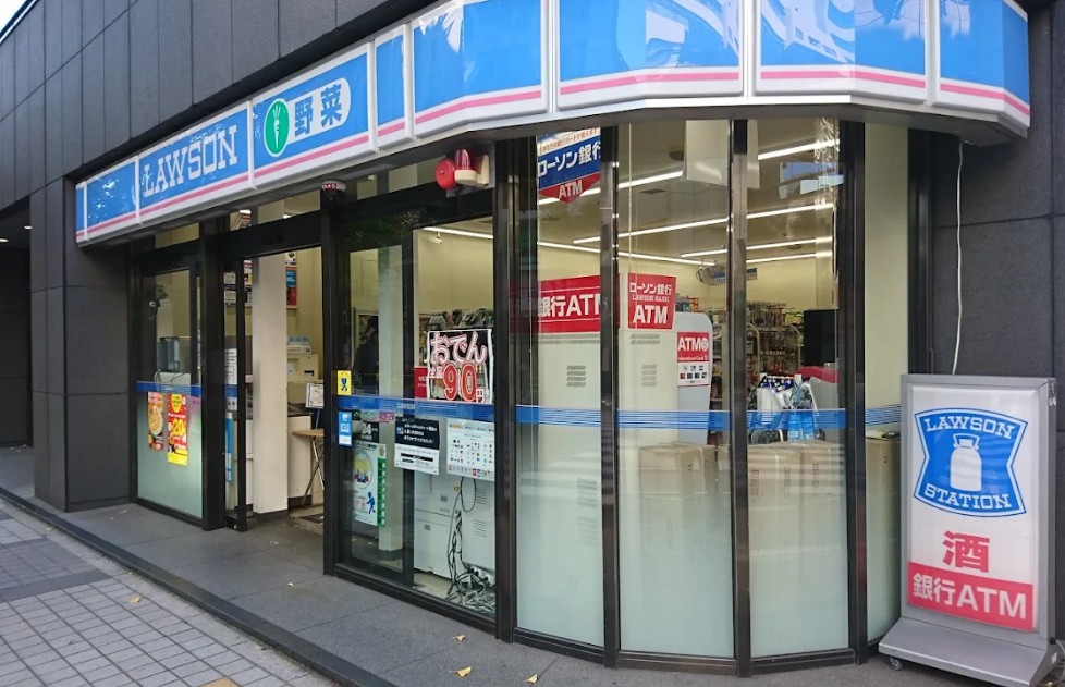 コンビニ　ローソン八丁堀四丁目店（コンビニ）まで193m