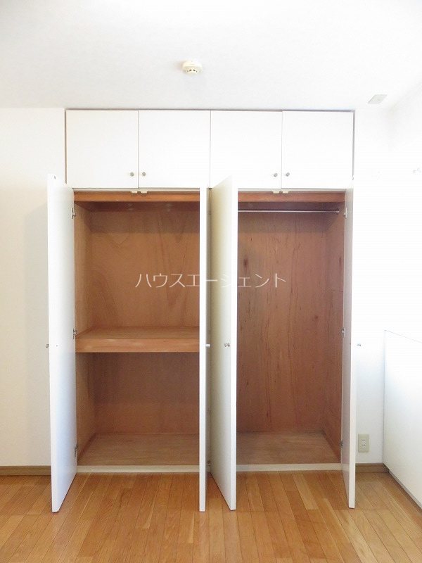 収納　たっぷり収納出来ます。※参考画像・反転タイプ