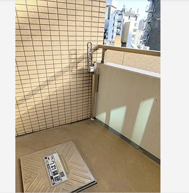 東京メトロ日比谷線 六本木駅 徒歩3分 14階建 築25年の内装写真