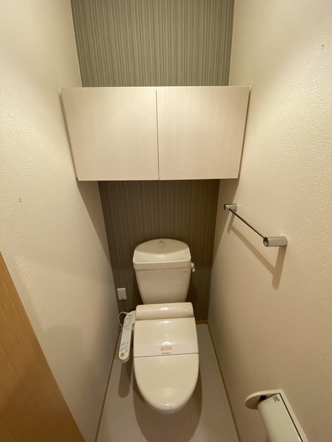 トイレ　シャワートイレ完備
