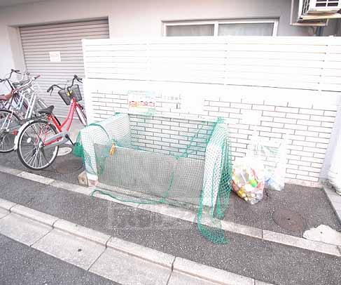 その他　ゴミを出す所です