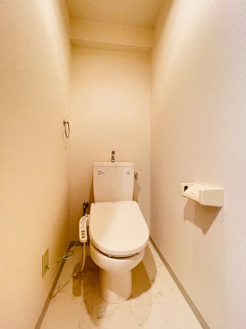 メゾンクラーラのトイレ写真