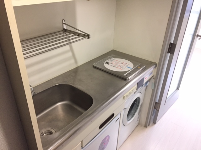 キッチン　参考写真（同建物別部屋のものです）