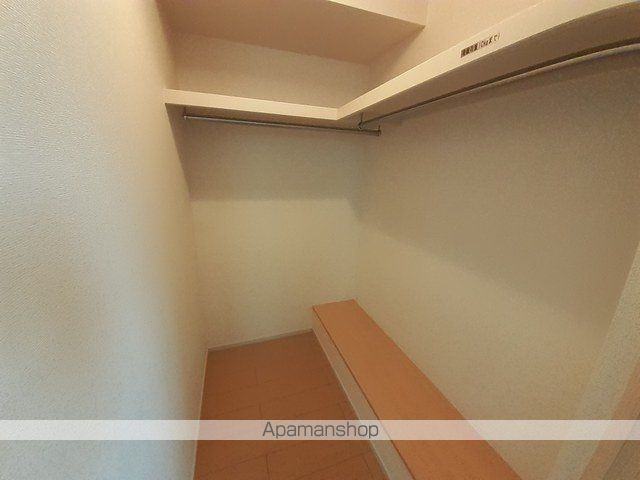 つくばエクスプレス つくば駅 バス乗車時間：20分 最寄りバス停で下車 徒歩5分 2階建 築16年の内装写真