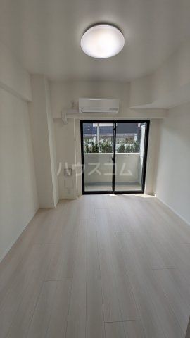 SーRESIDENCE妙典broadの居間写真