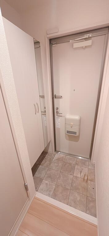 ＪＲ常磐線 いわき駅 徒歩8分 3階建 築10年の玄関写真