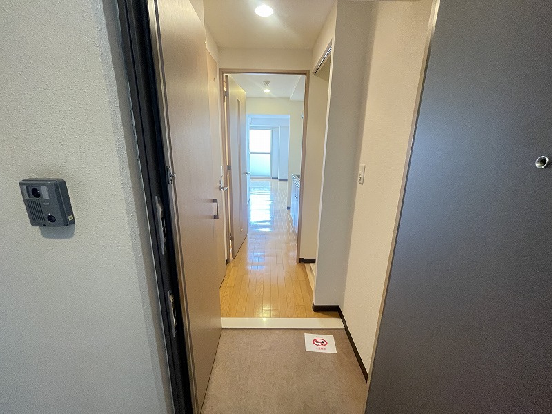 S FORT神戸小河通の玄関写真