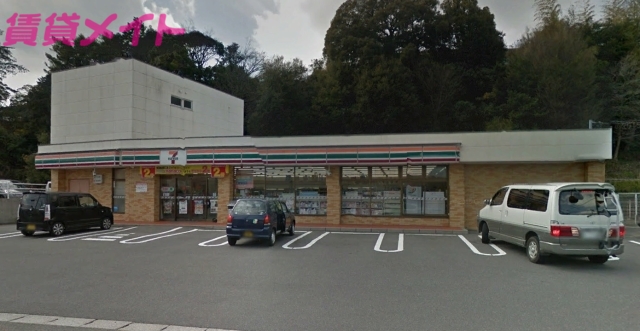 コンビニ　セブンイレブン 桑名駅西店（コンビニ）まで500m