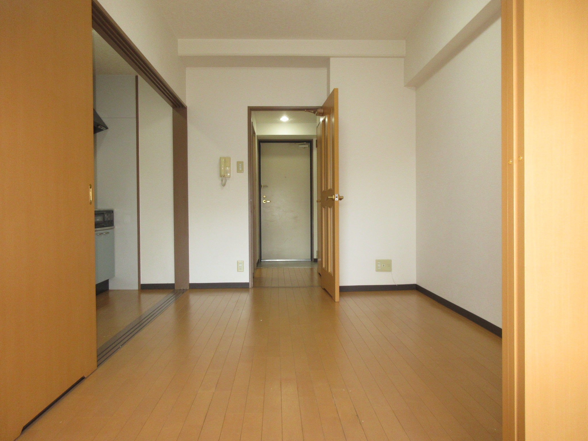 地下鉄谷町線 喜連瓜破駅 徒歩14分 3階建 築24年の居間写真