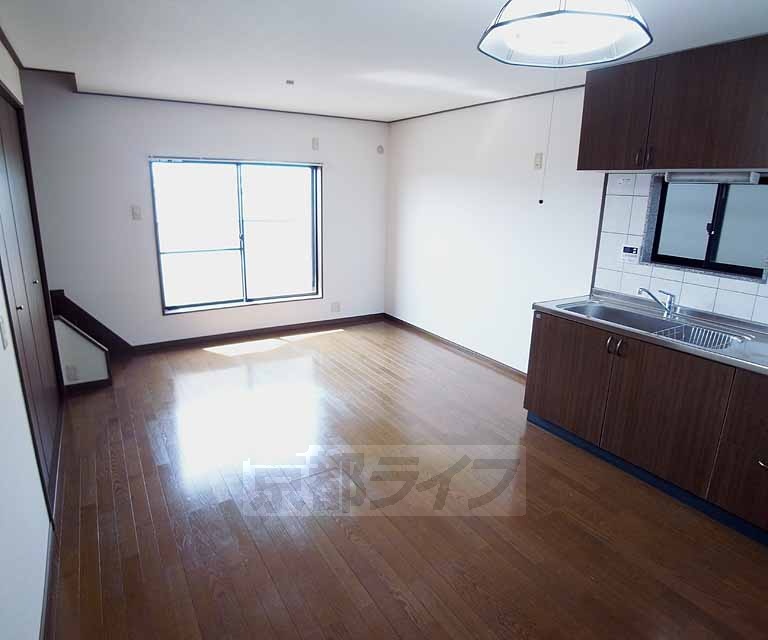 居室・リビング　広々としたお部屋です