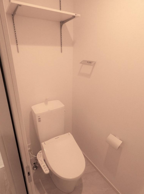 GARAGIA ガレージアのトイレ写真