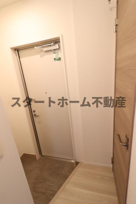 玄関　収納もある玄関です
