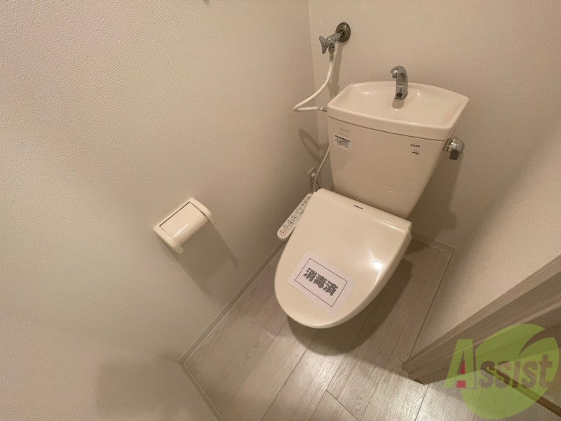トイレ　トイレです。ウォシュレット付を探している方、おすすめです。